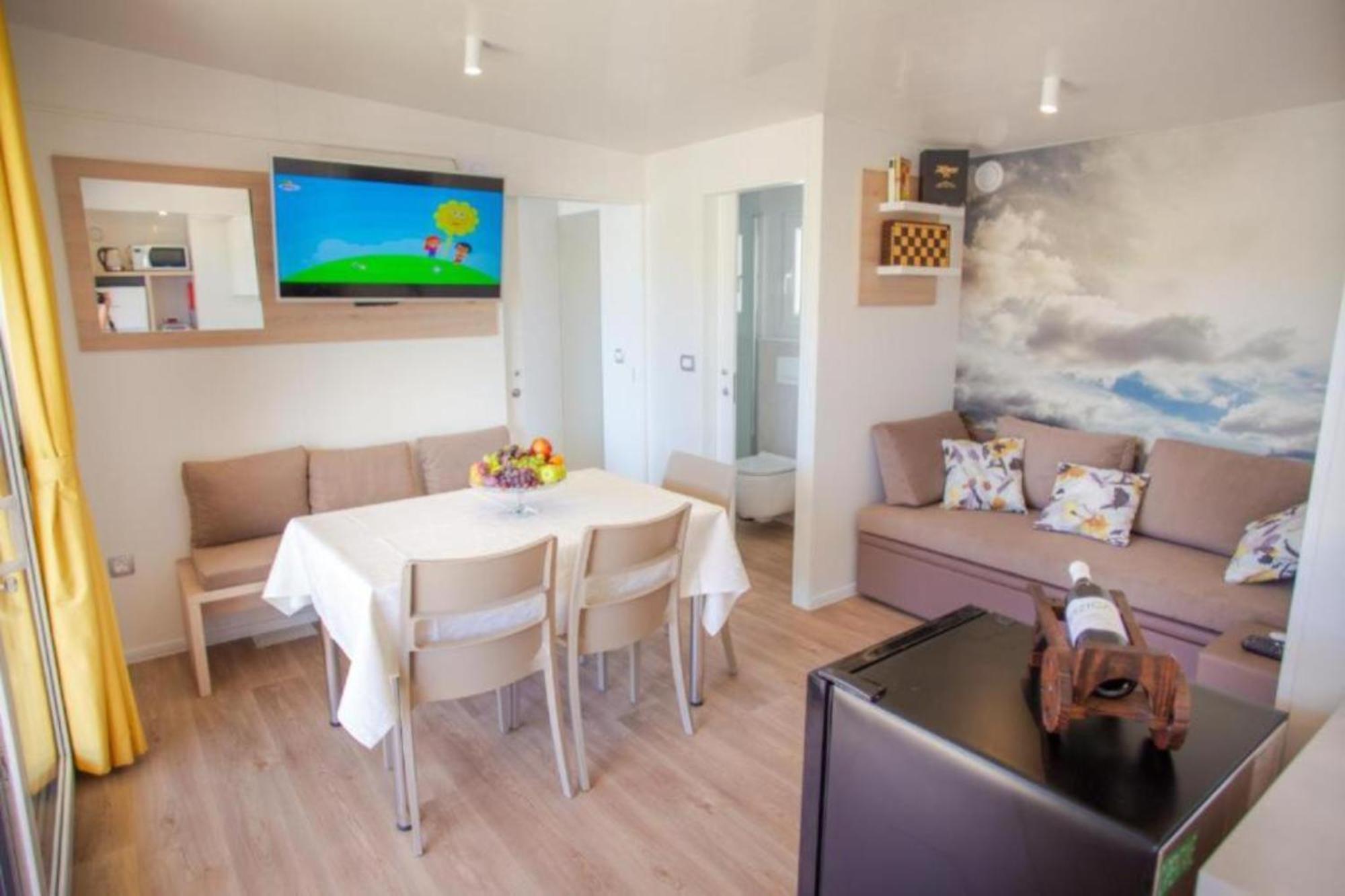 Aparthotel Lastura Novalja Zimmer foto