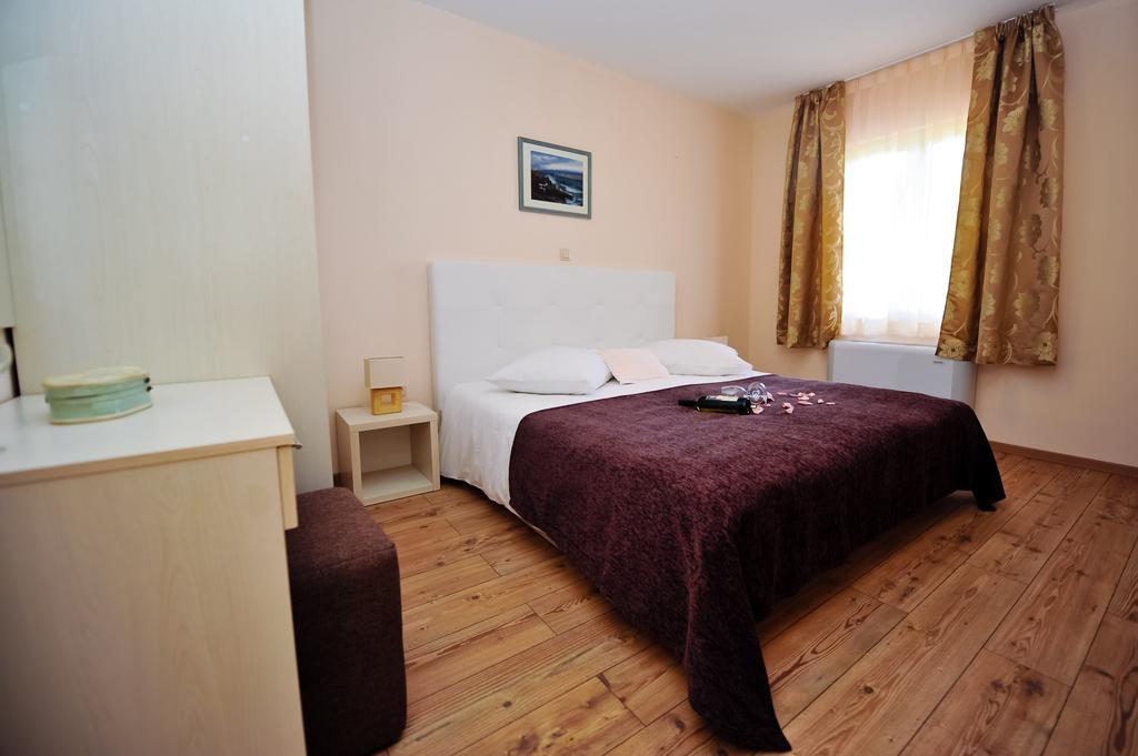 Aparthotel Lastura Novalja Exterior foto